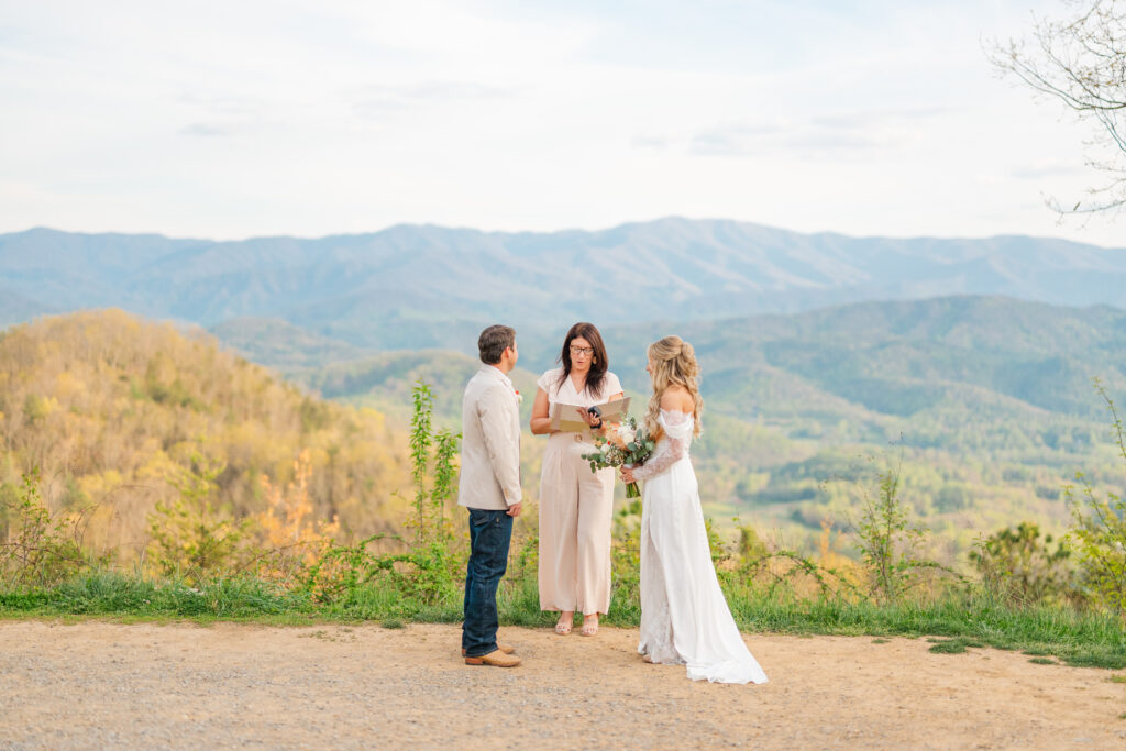 couple eloping in the Smoky Mountains 